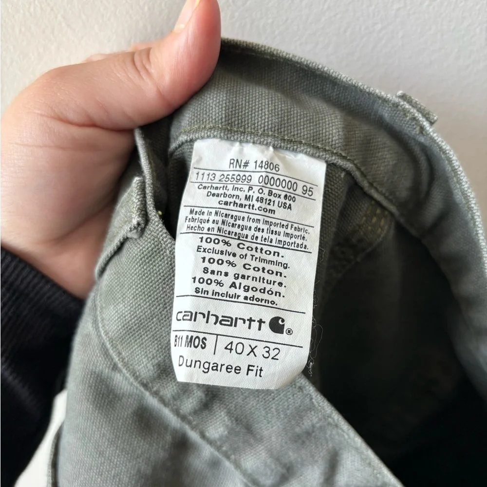 Men's Carhartt Dungaree Fit green color‎ cargo pants  size 40x32